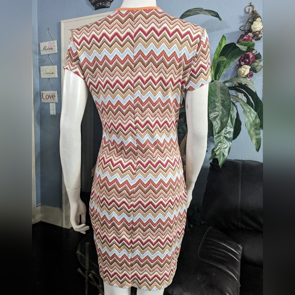 NWT Rue21 Cut Out Bodycon Chevron Mini Dress Size L-XL - Picture 2 of 7